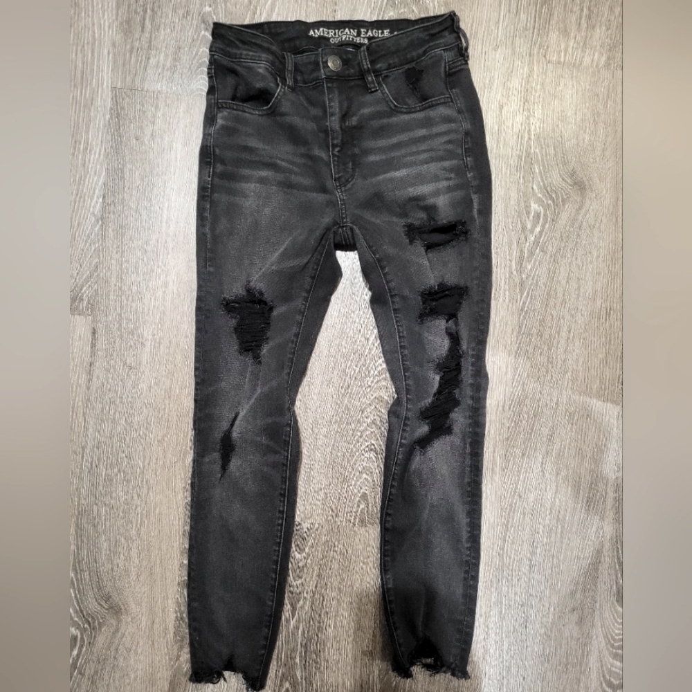 American Eagle high rise jeggings skinny distressed jean